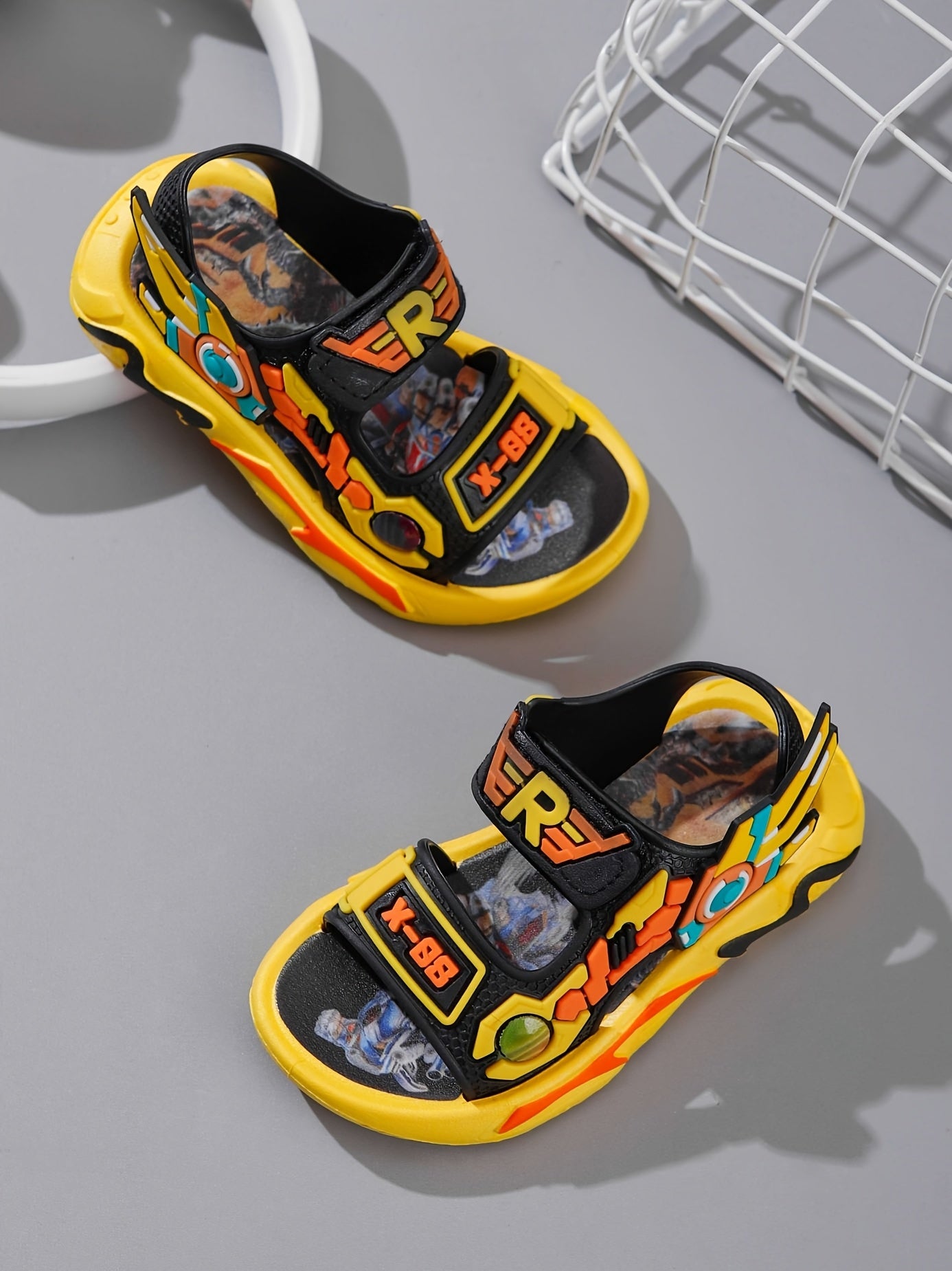 Boys' Cartoon Mecha Sandals - Vibrant & Comfortable, Soft Sole, Easy Hook-and-loop Fastener Strap - Ideal for Beach & Casual Attire - Perfect Christmas Gift for Youngsters