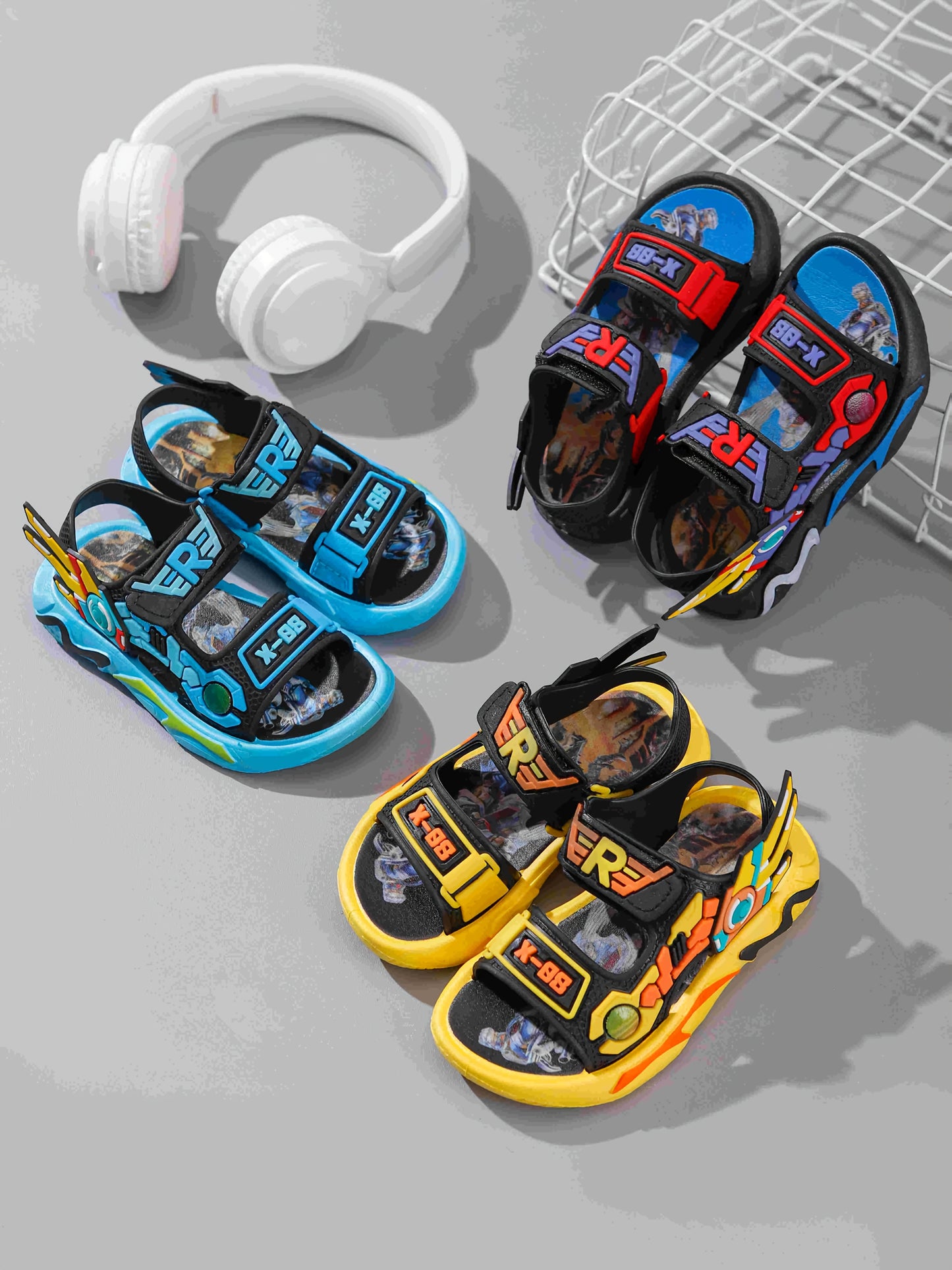 Boys' Cartoon Mecha Sandals - Vibrant & Comfortable, Soft Sole, Easy Hook-and-loop Fastener Strap - Ideal for Beach & Casual Attire - Perfect Christmas Gift for Youngsters