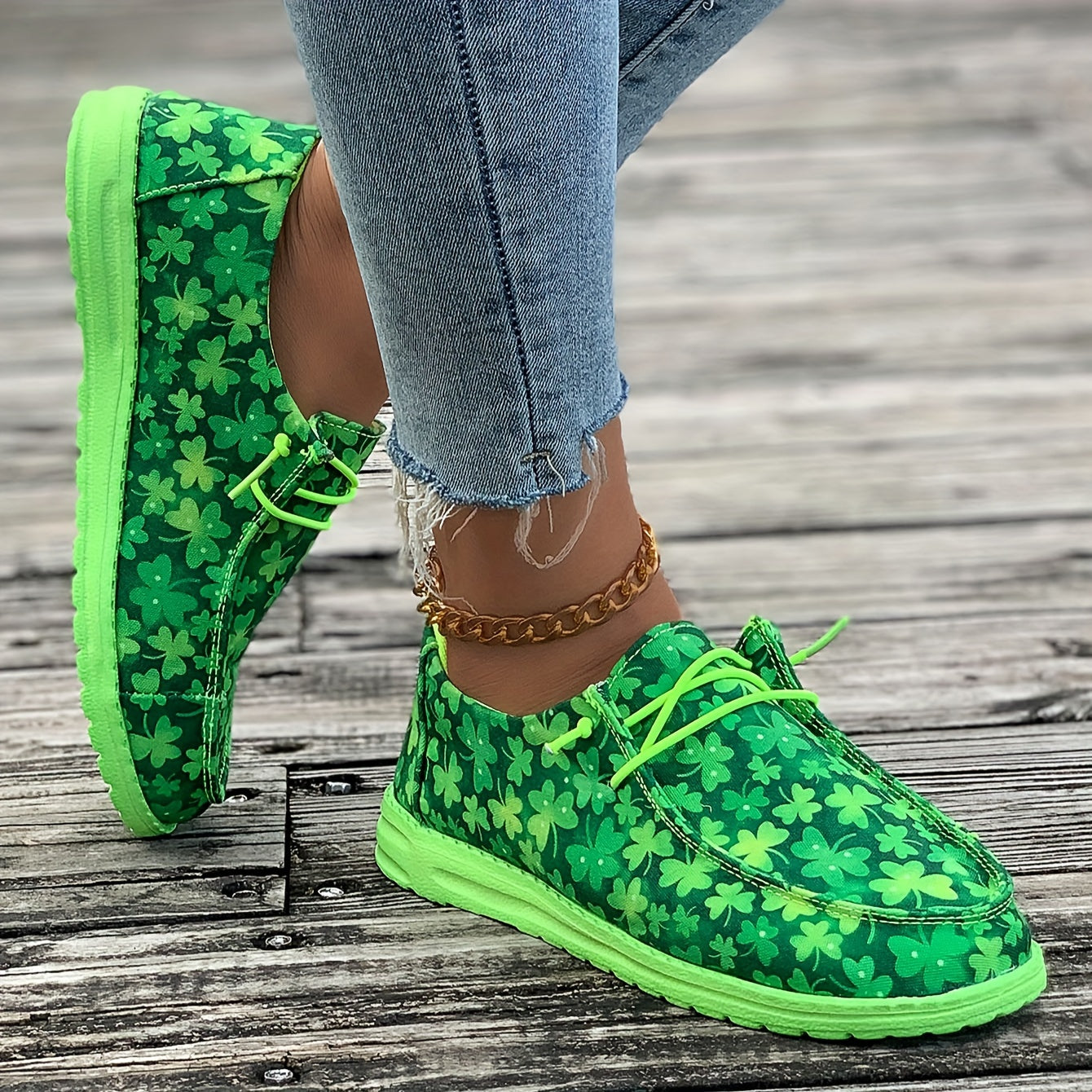 Women's Green Leaf Print Flat Walking Shoes, Lightweight Non-slip Casual Travel Shoes