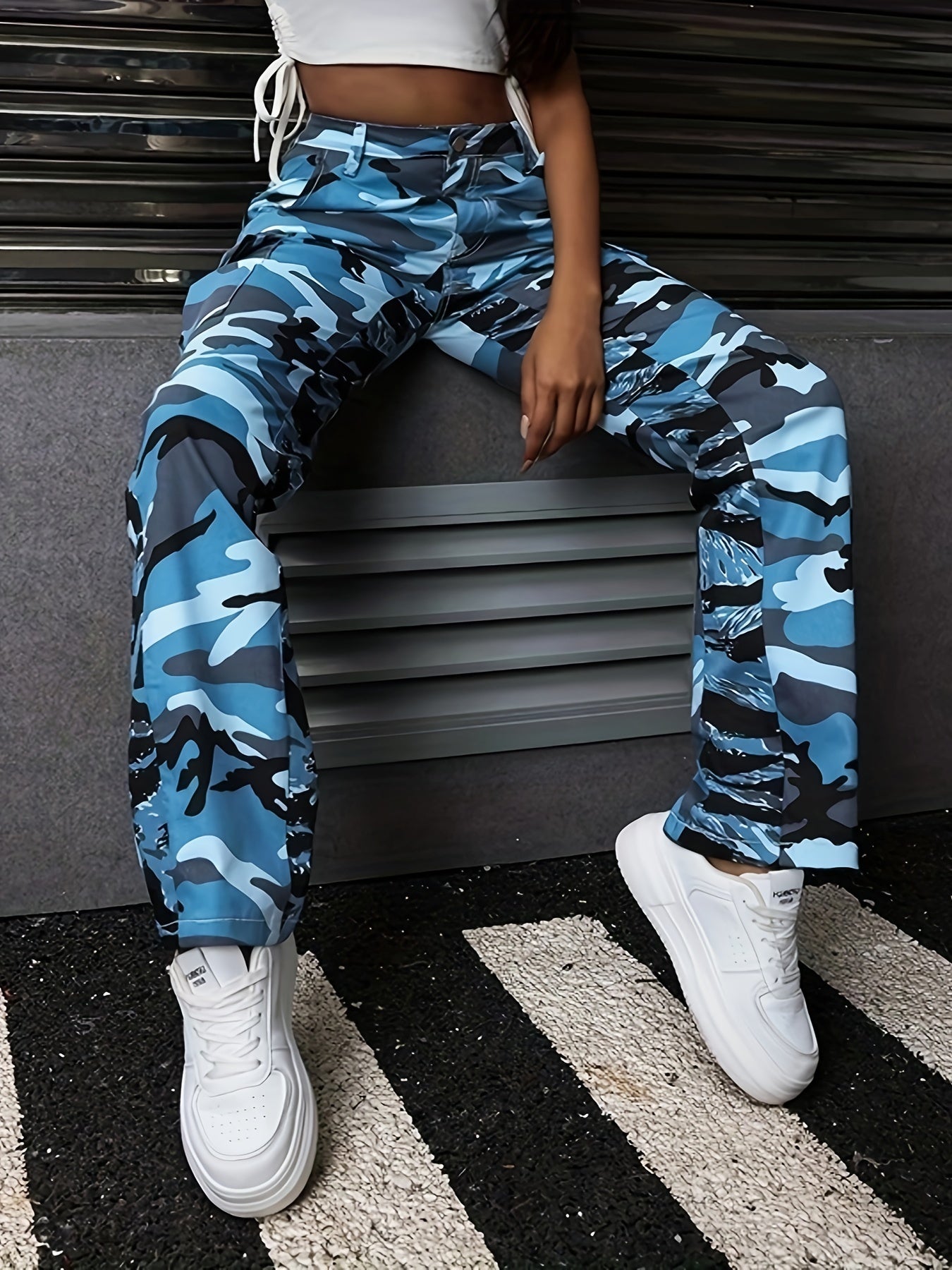 Women's Stretchy Camouflage Cargo Pants, Street Style, Elastic Waistband, Multiple Pockets, Fashionable Outdoor Trousers