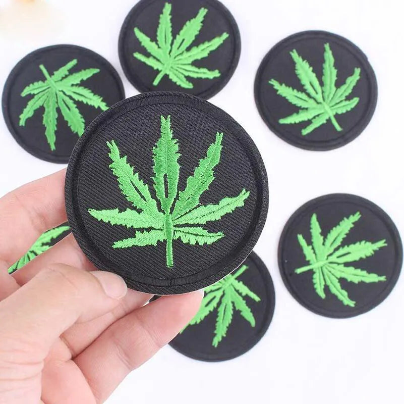 Prajna Fashion Leaf Patch 10Style Embroidery Iron On Cheap Patches For Clothing Jeans Jacket Cap Applique Badges DIY Accessories