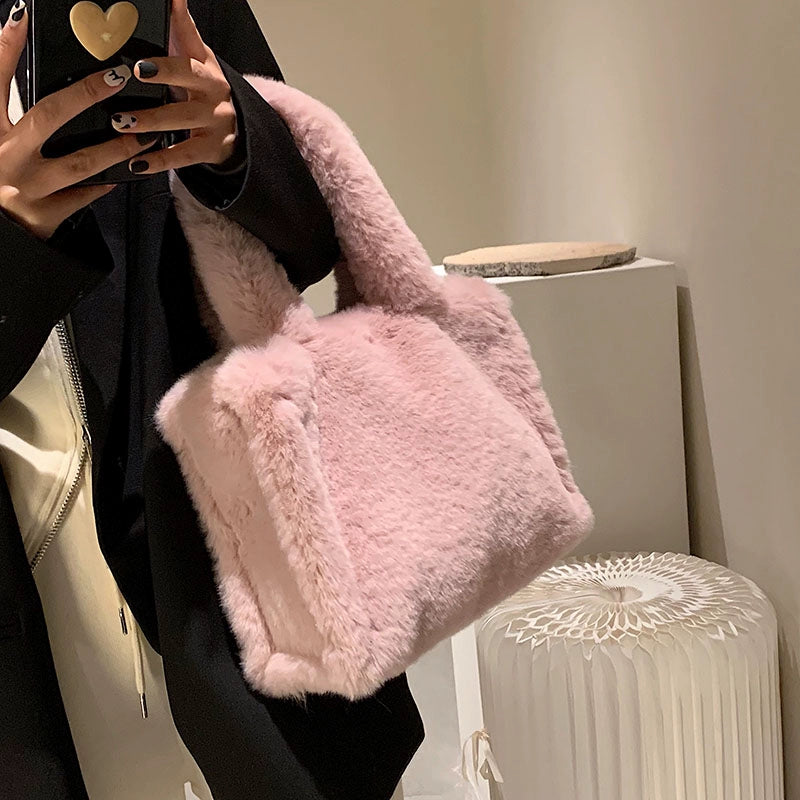 INS Cute Fashion Edge Pressing Mink Shoulder Plush Bag