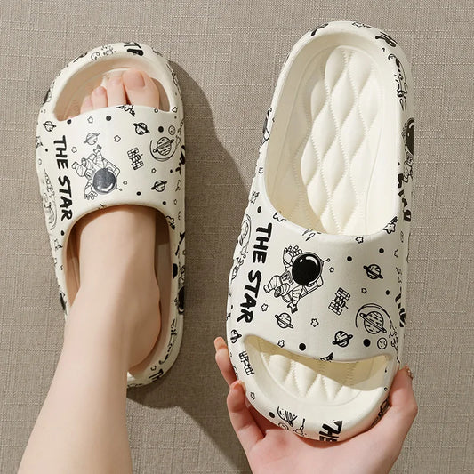 Slippers for women's summer outdoor wear, new indoor home, bathroom, shower, non slip, household slippers for men