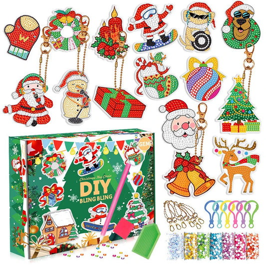 Christmas Diamond Painting Keychain 5D DIY Hanging Diamond Art Kits Diamond Ornaments for Kids Christmas Crafts Family Decor