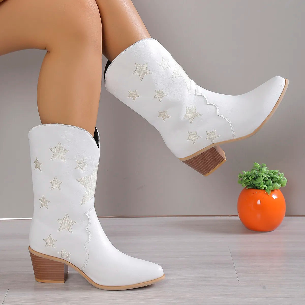 2023 New Women's Embroidered Western Knee High Boots Cowboy Cowgirl Boots Chunky Heel Platform Boots Women Western Shoes