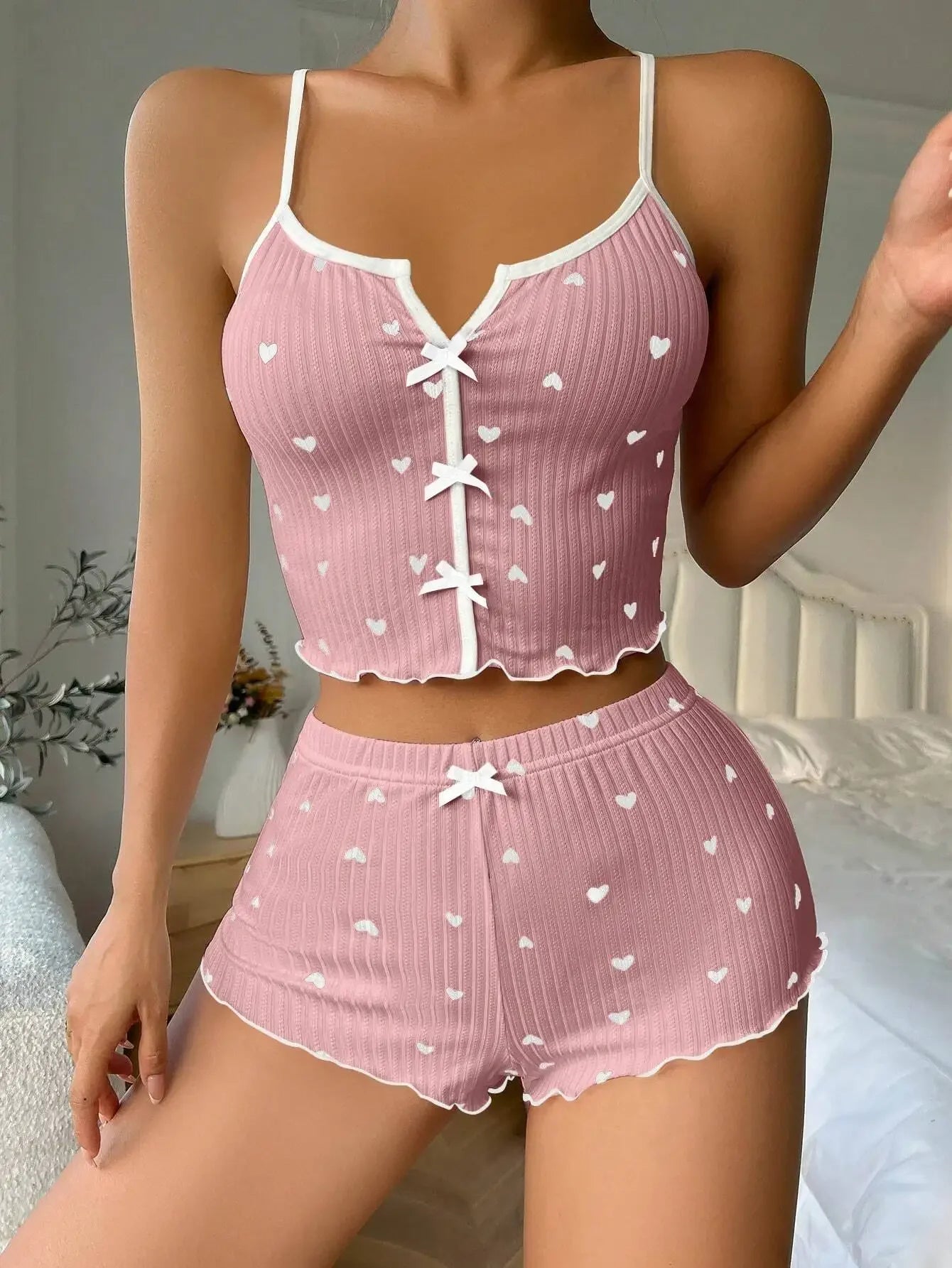 Heart Printed Silk Stain V-Neck Sleeveless Casual Cami Top and Shorts Sets Women Sexy Sleepwear Pajamas Set Home Suit Loungewear