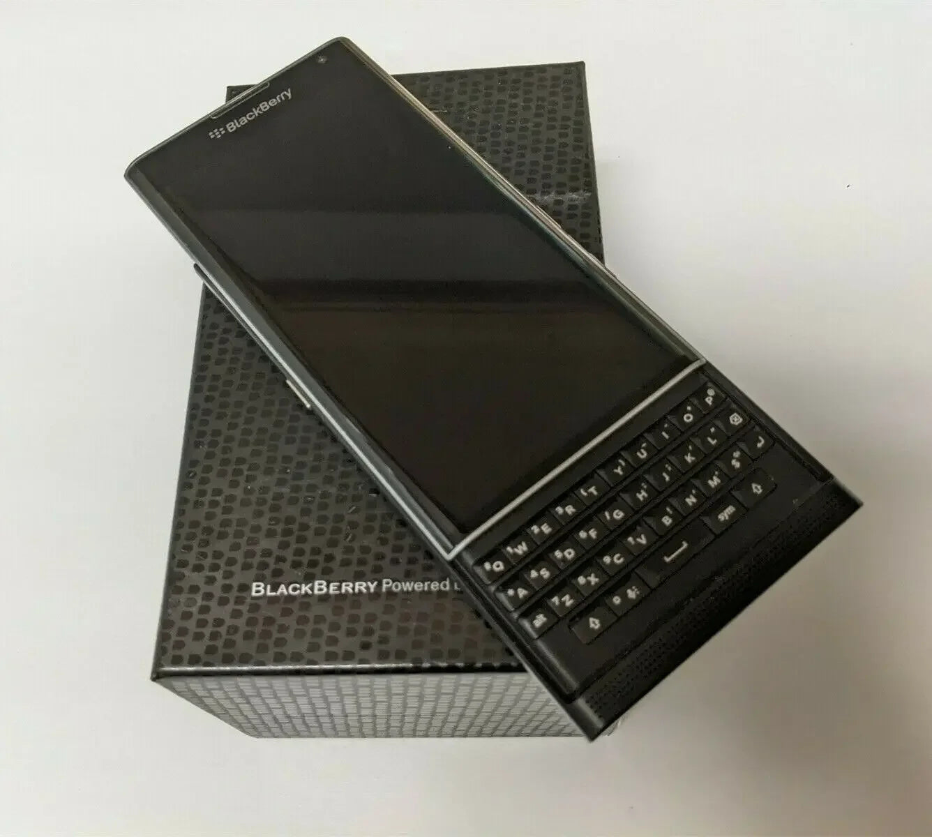 Original Unlocked BlackBerry Priv  Cell Phone  32GB ROM 3GB RAM 18MP Mobile Camera GPS Touch Screen Smartphone  1 year  Warranty