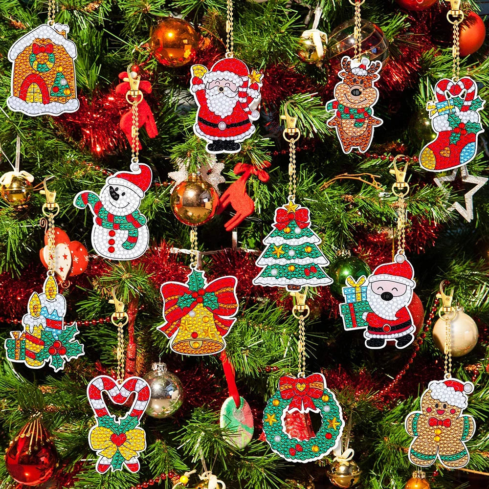 Christmas Diamond Painting Keychain 5D DIY Hanging Diamond Art Kits Diamond Ornaments for Kids Christmas Crafts Family Decor