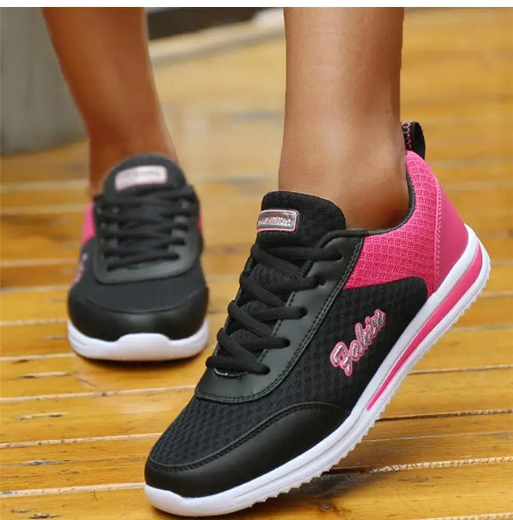 2024 New Fashion Sneakers For Women Breathable Trainers Outdoor Women Sneakers Mesh Fabric Lace Up Female Footwear Shoes Women