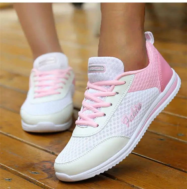 2024 New Fashion Sneakers For Women Breathable Trainers Outdoor Women Sneakers Mesh Fabric Lace Up Female Footwear Shoes Women