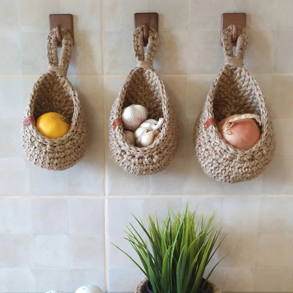 Handwoven Wall Hanging Vegetable Fruit Basket Container Decor for Kitchen Garden Mount Wall Plant Flower Storage Basket