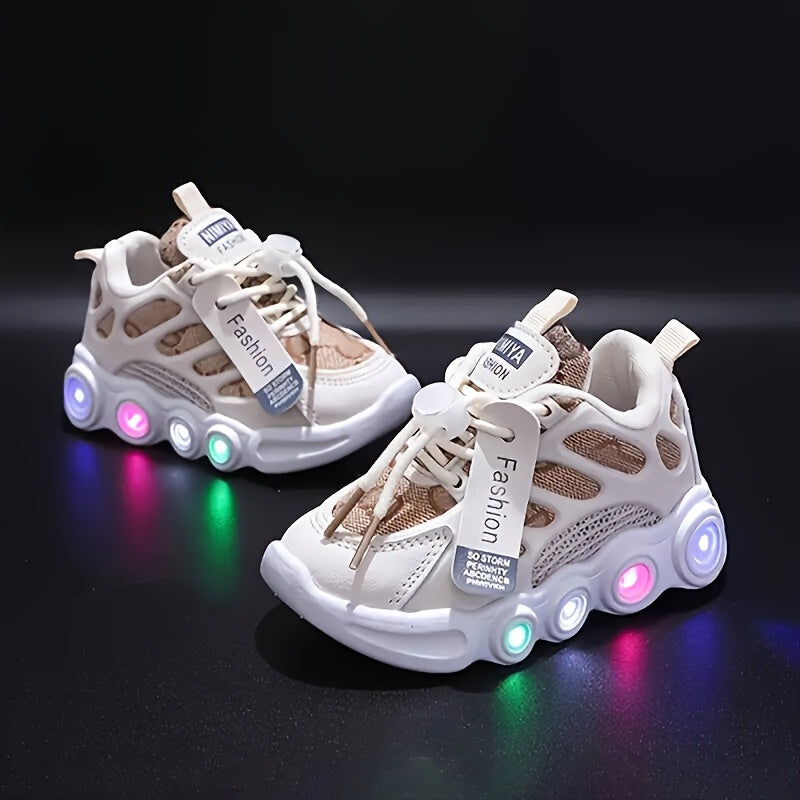 Casual Comfortable Low Top Sneakers With LED Light For Kids, Breathable Non-slip Running Shoes For All Season