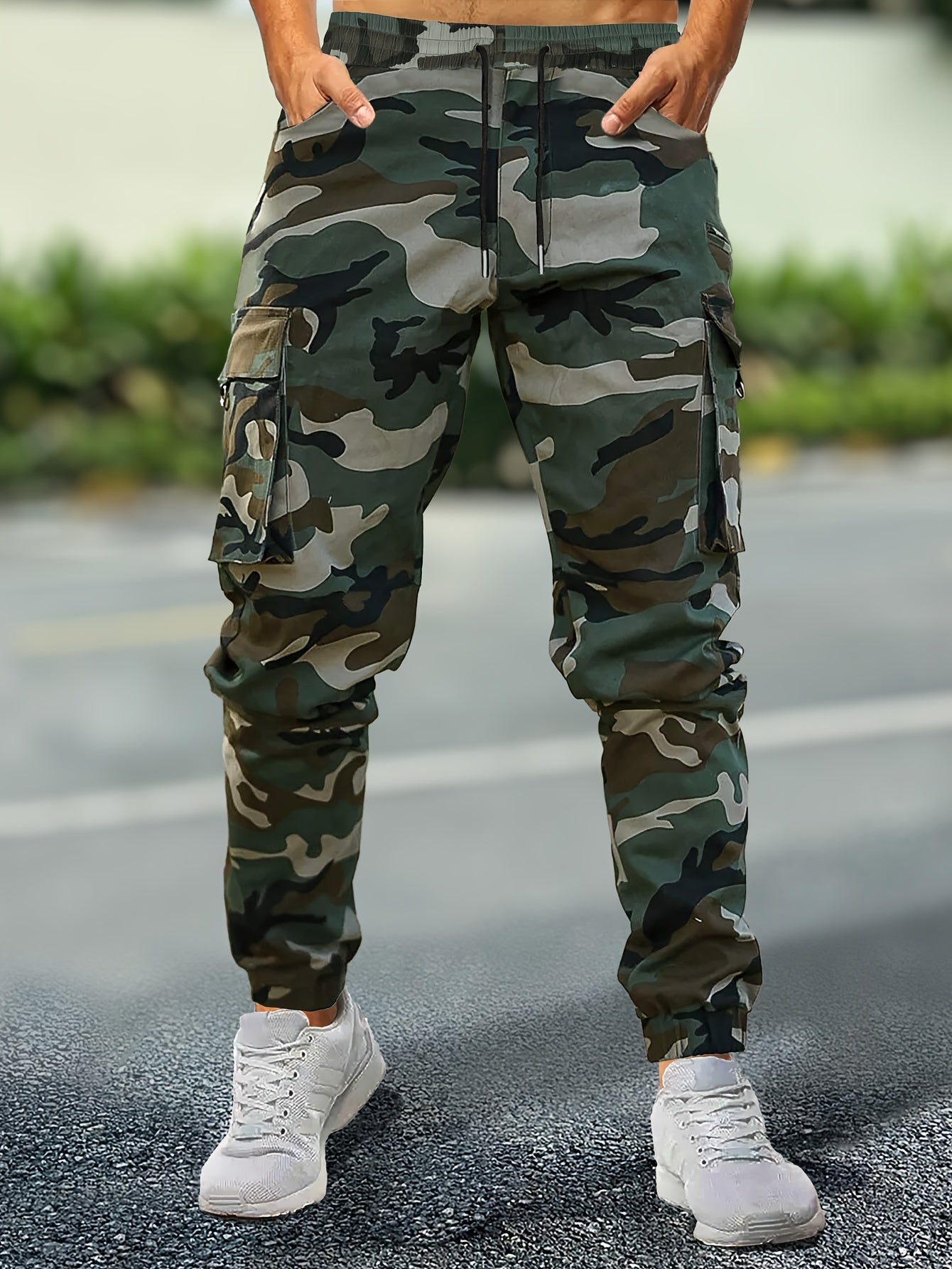 Men's Camouflage Print Cargo Pants with Drawstring Waist and Flap Pockets, Durable Polyester, Machine Washable - Ideal for Outdoor Activities, Camouflage Pants